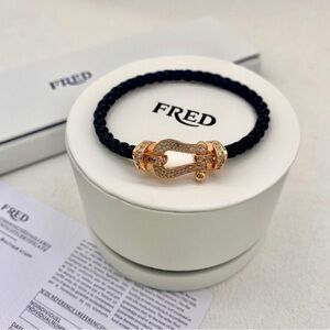 👑👑 Fred Women’s Bracelet 👑👑